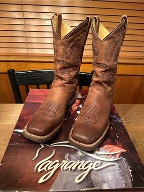 Women’s Lagrange Brown Leather Square Toe Cowboy Boots, Like New, Size 9.5